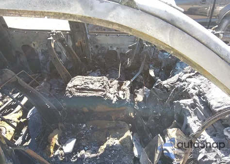 2016 Chevrolet Silverado 1500 1Lt z USA, uszkodzony, nr VIN 3GCUKREC9GG280865